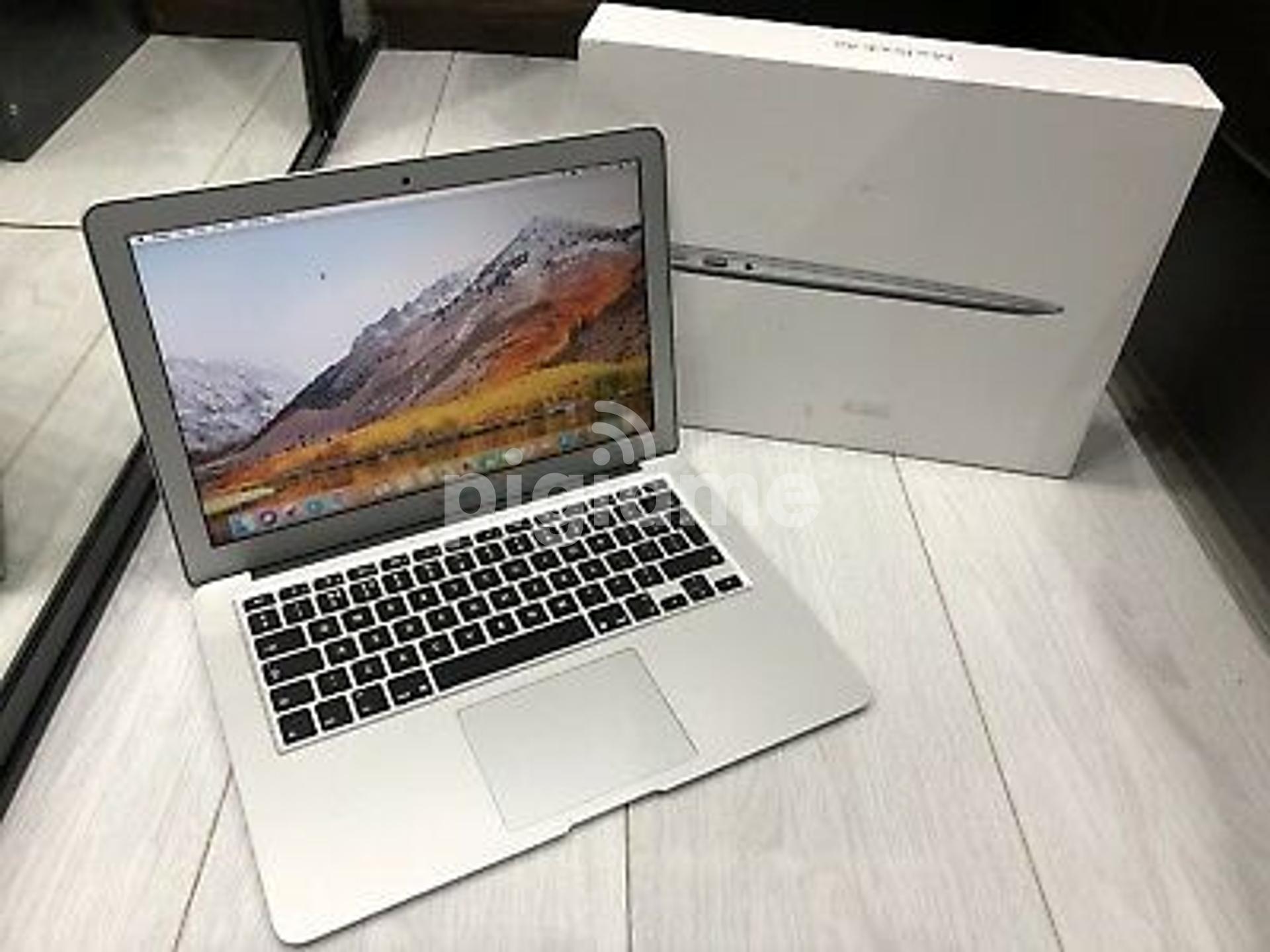macbook air 2017 core i5
