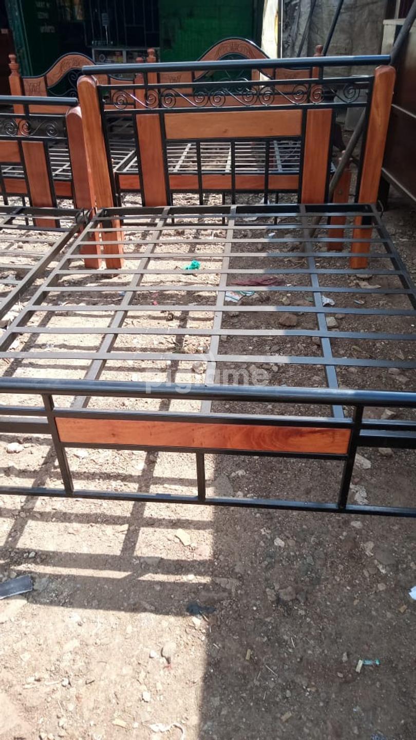 5*6 Metallic Bed in Ngong Road PigiaMe