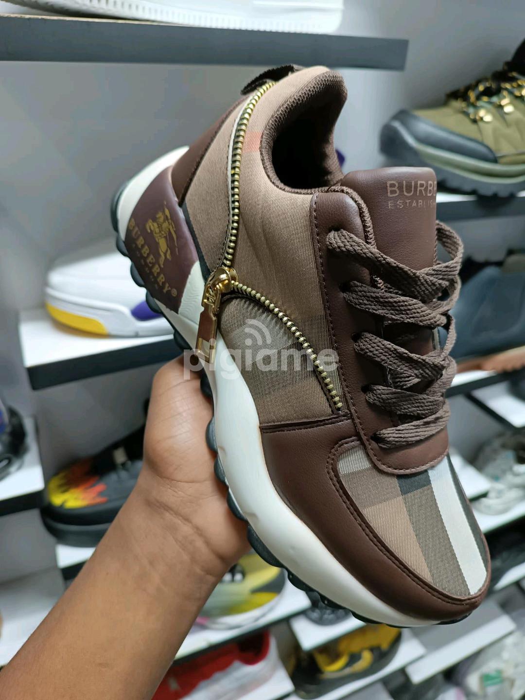 Burberry ladies sneakers discount