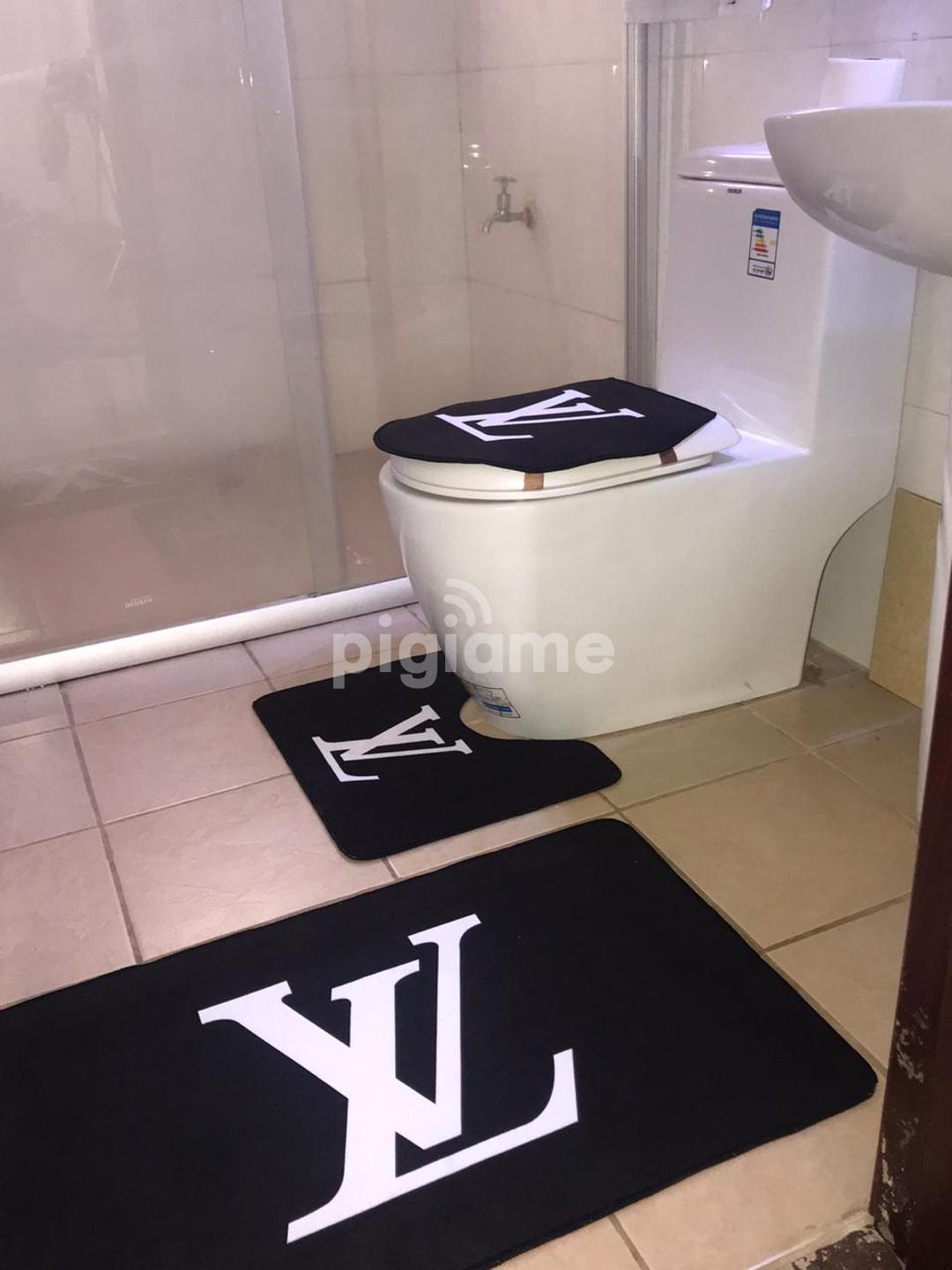 Toilets Sets in Nairobi CBD, Ronald Ngala PigiaMe