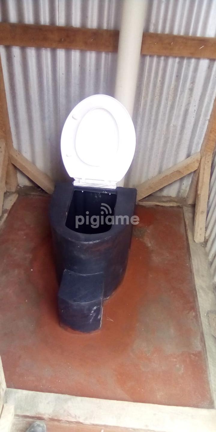 Pit Latrine Toilet Seat Works With Handicapped in Nairobi CBD, Waber
