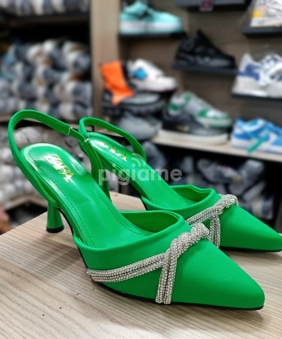Green ladies deals pumps