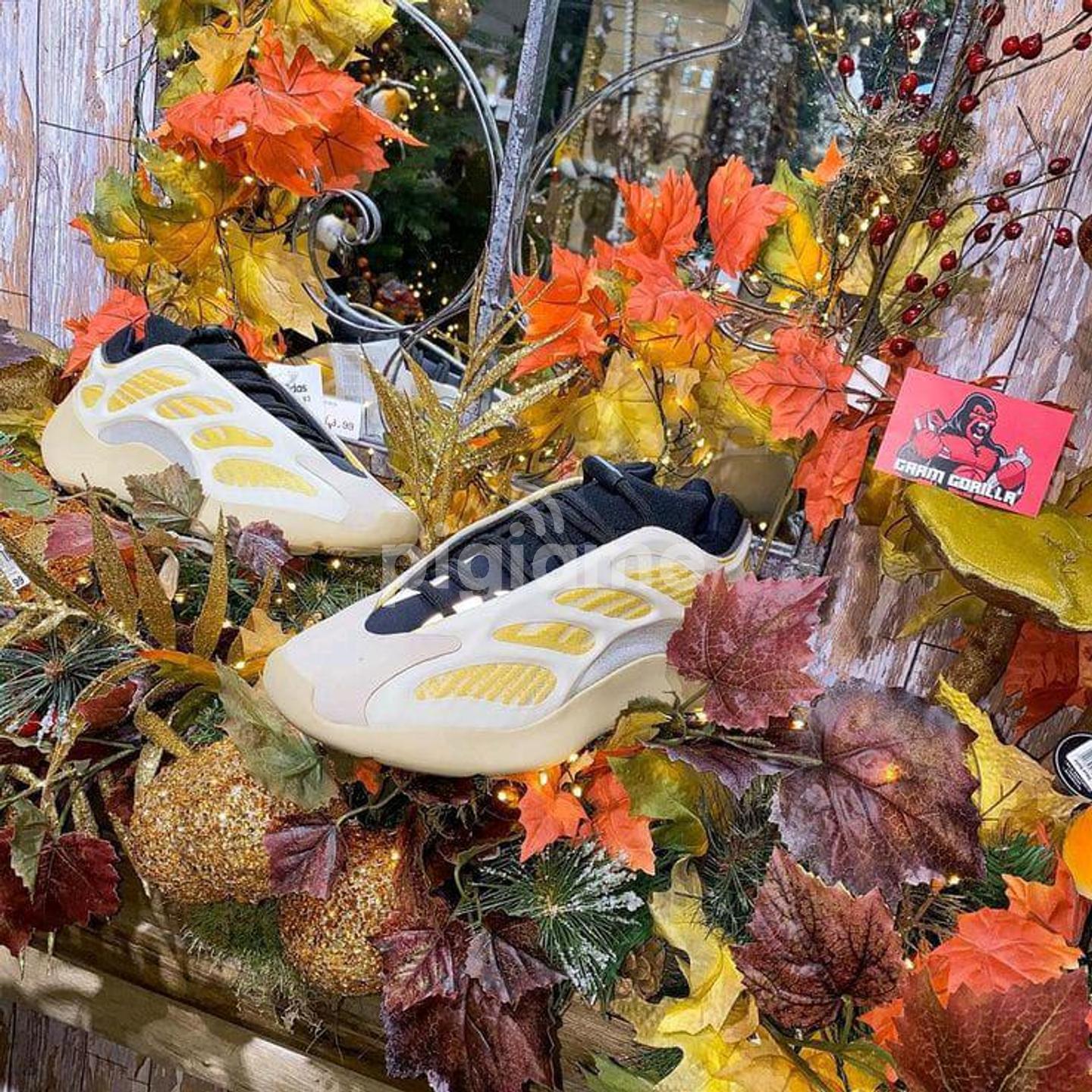 Adidas Yeezy 700 V3 Safflower in Nairobi CBD City Centre PigiaMe