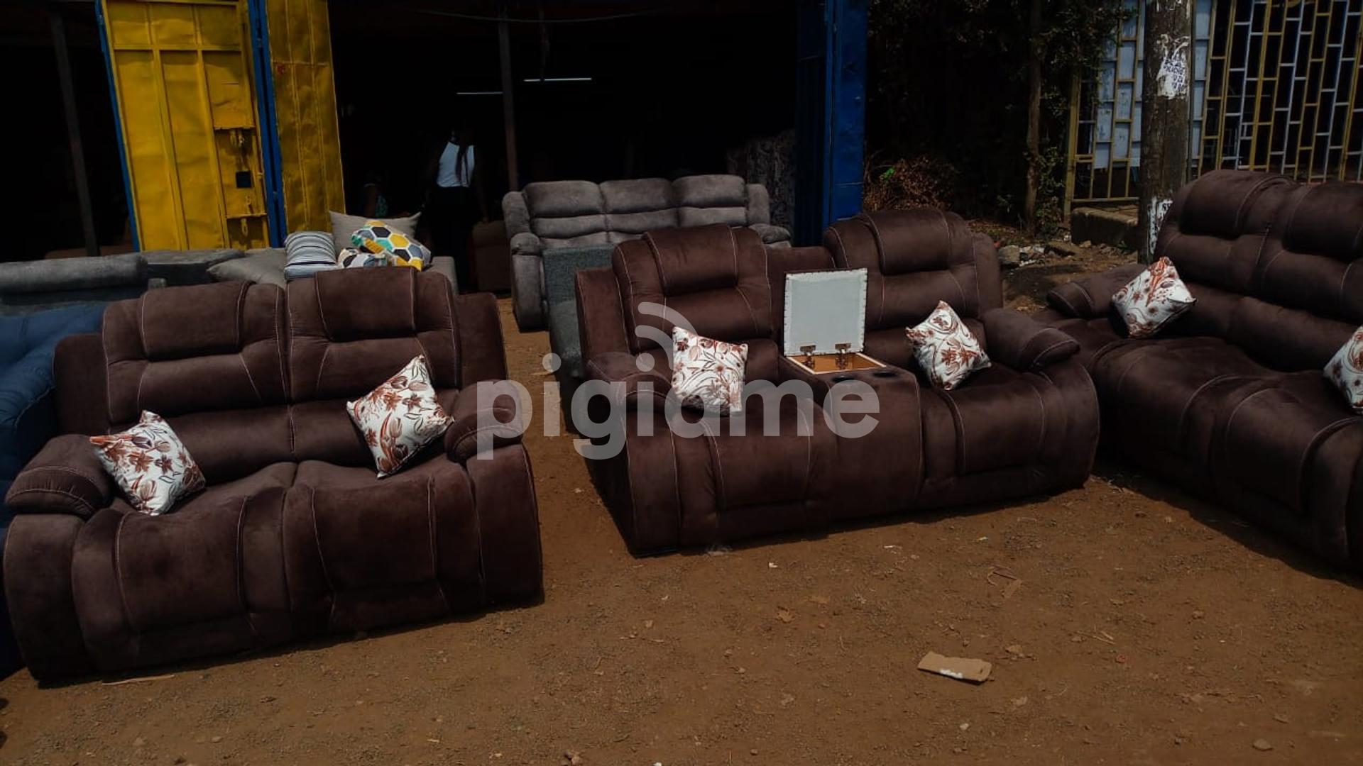 Recliner Seven Seater Sofa in Nairobi PigiaMe