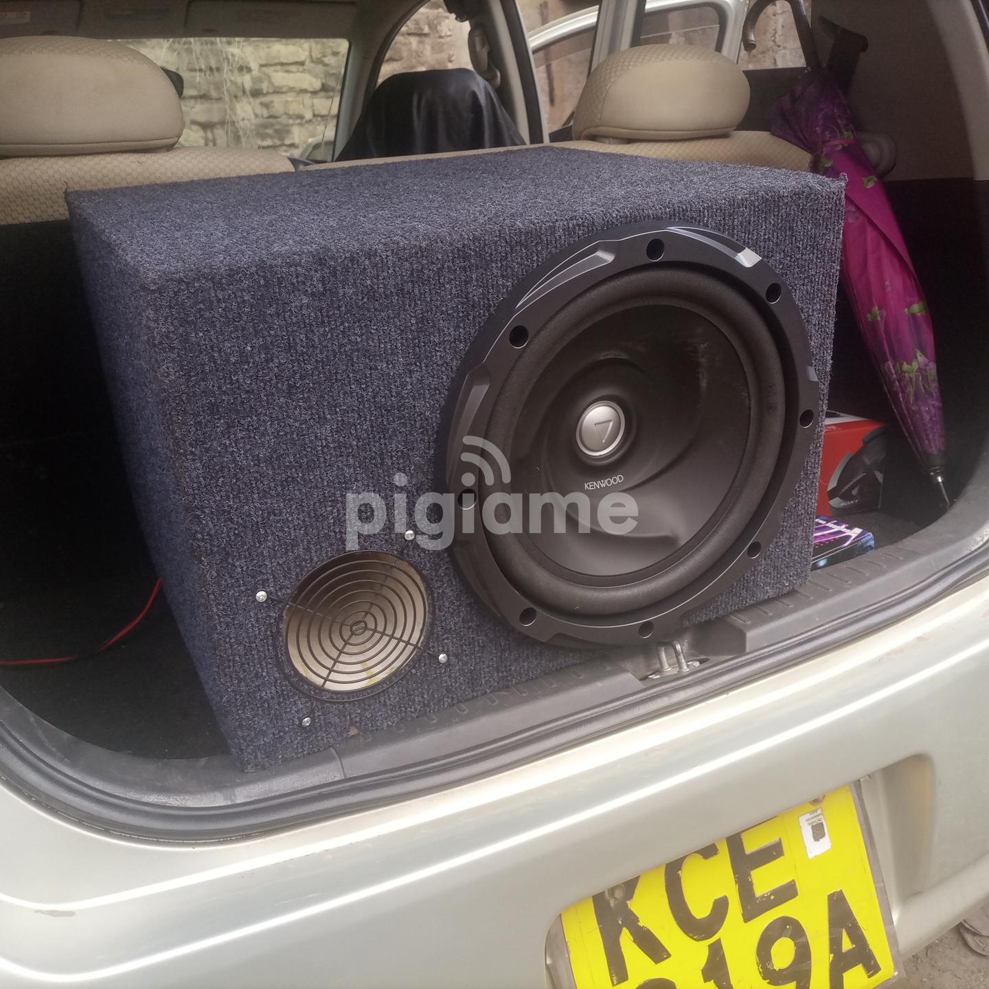 Kenwood 1000 watts Subwoofer with one breather Cabinet