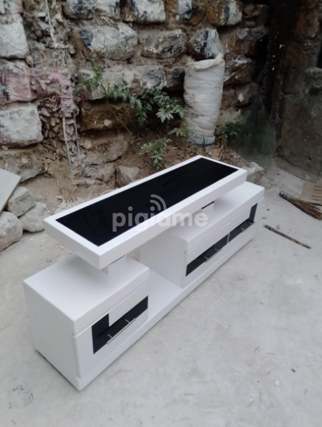 Classic Tv Stand in Nairobi CBD PigiaMe