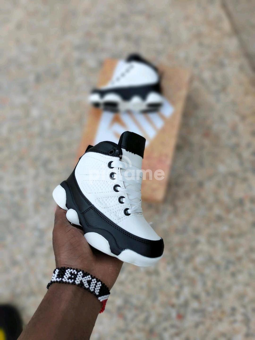 Kids jordans 9 top