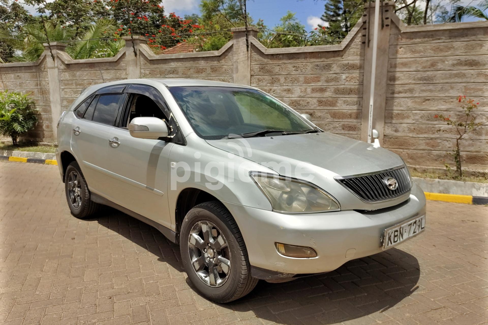 Toyota Harrier in Nairobi PigiaMe