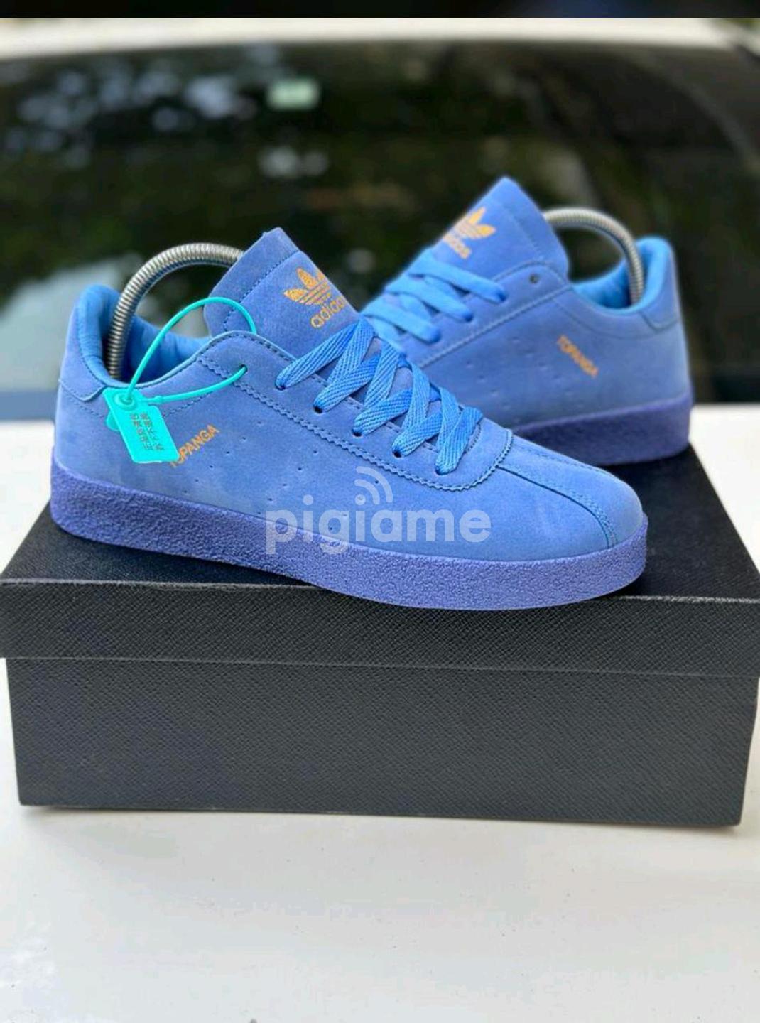 Adidas cheap size 37