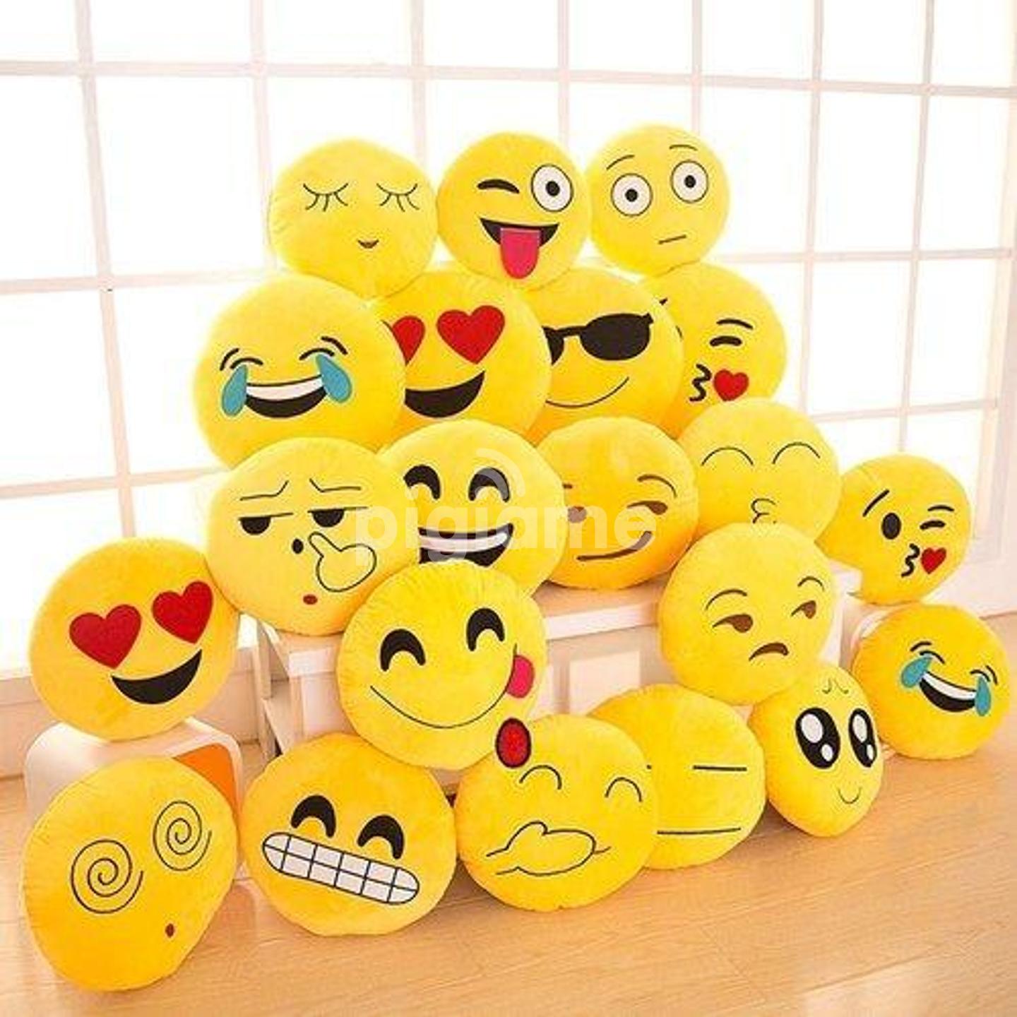 Emoji expressions plush top pillow