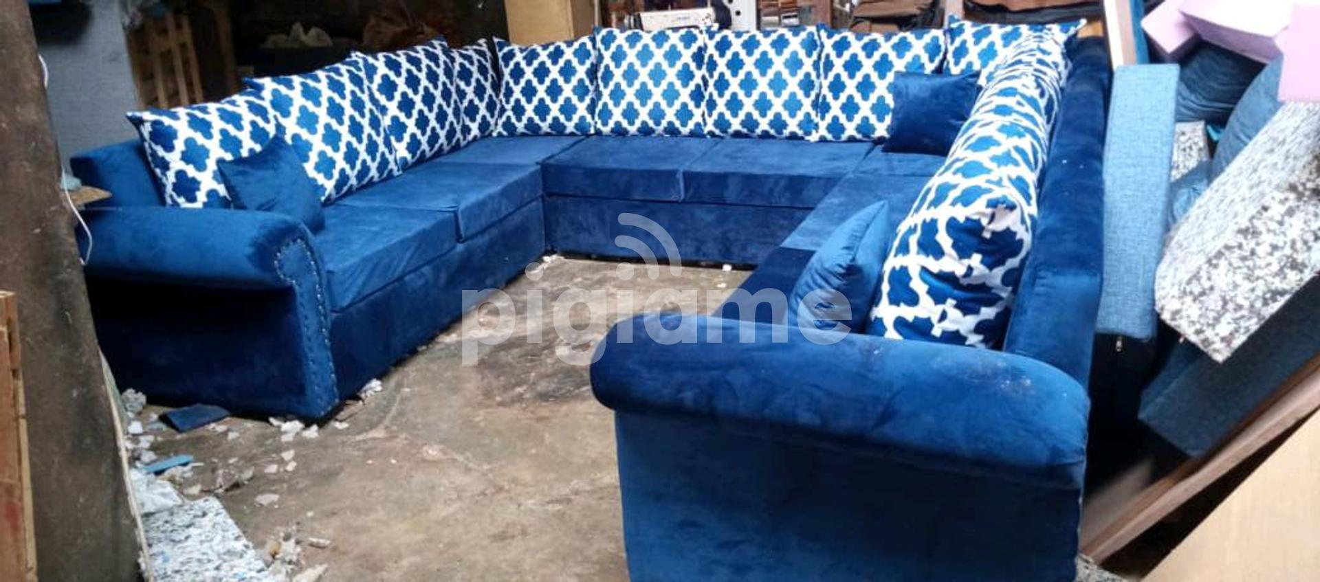 U Shaped Sofa in Ngara PigiaMe