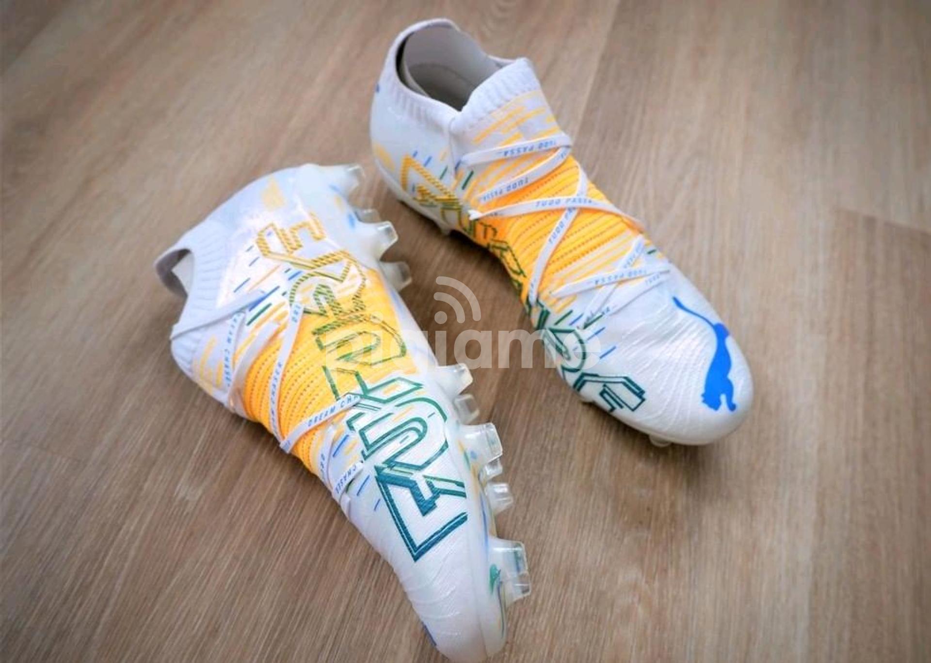 Puma shoes deals football 218