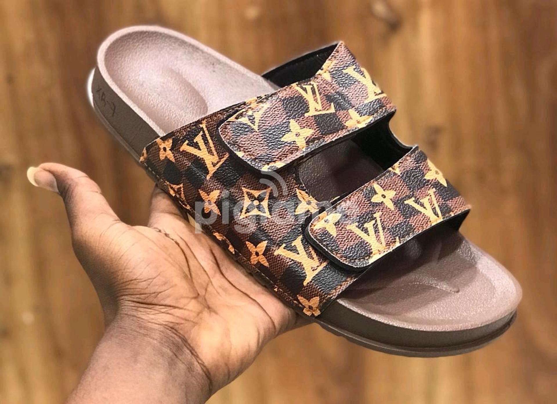 Lv flip flops mens deals