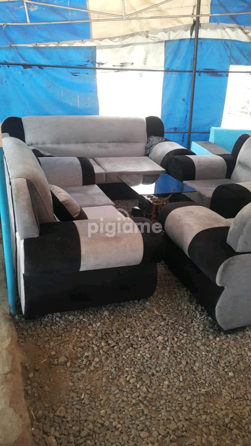 Seven Seaters Well Staffed Sofa in Jogoo Road PigiaMe