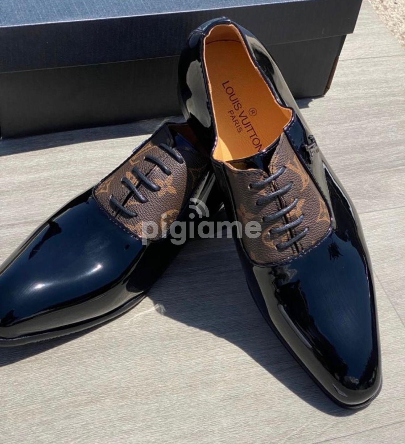 Louis Vuitton Wet Look Leather Quality Black Brown Shoes in