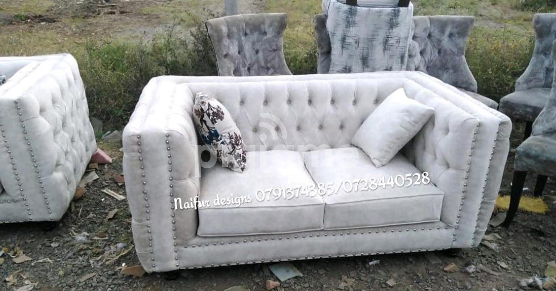 Two Seater Sofa For Sale In Nairobi Kenya/Classic Sofas in Utawala