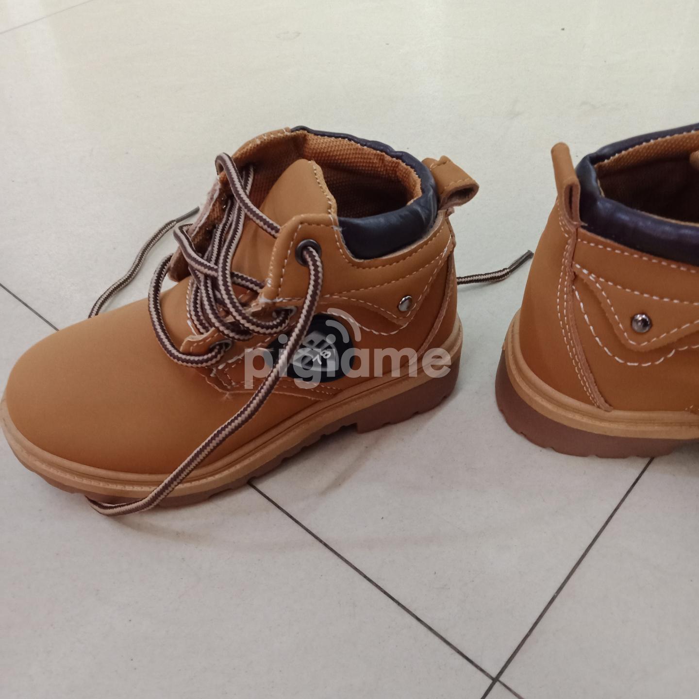 Boys boots cheap size 2