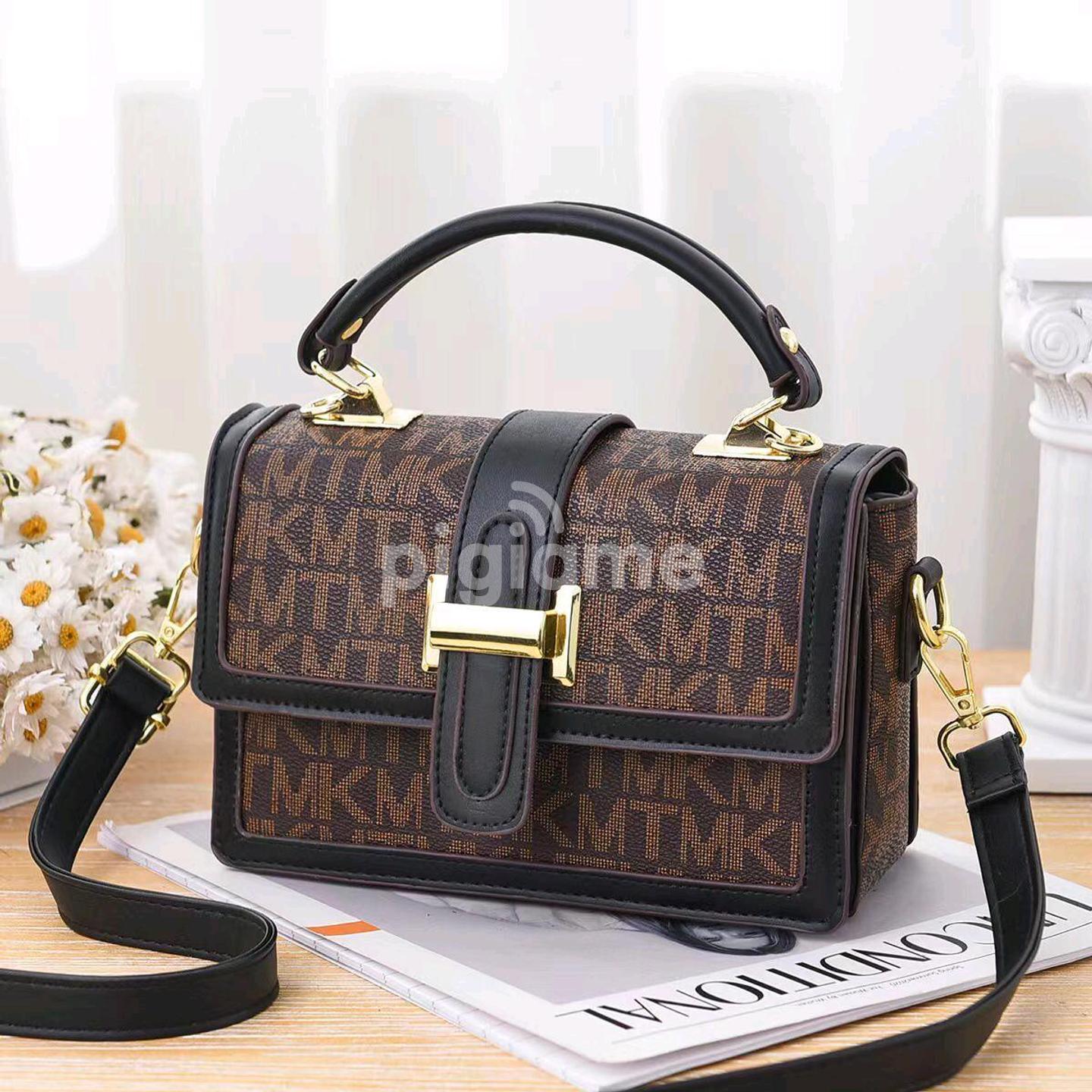 Fashion leather hotsell handbags