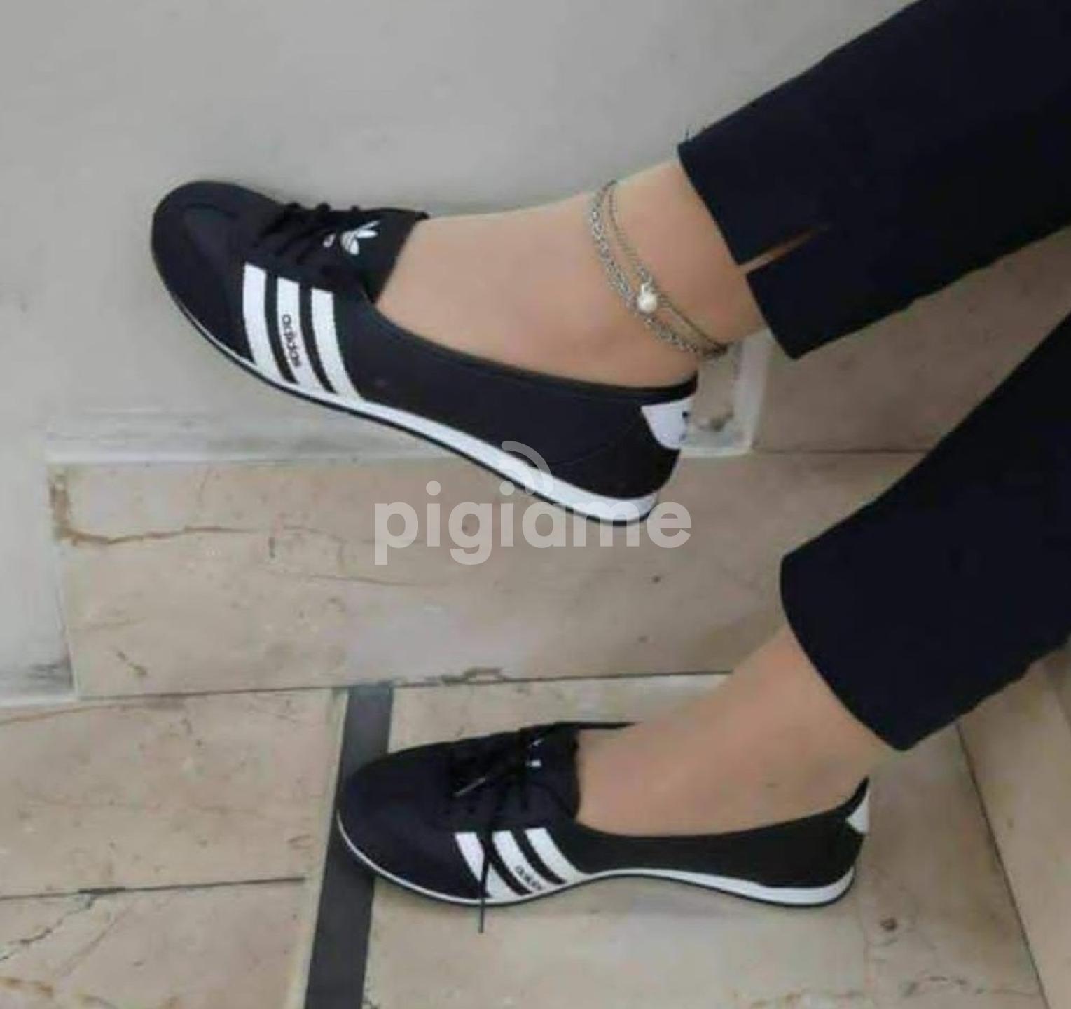 Adidas flat sneakers for ladies cheap