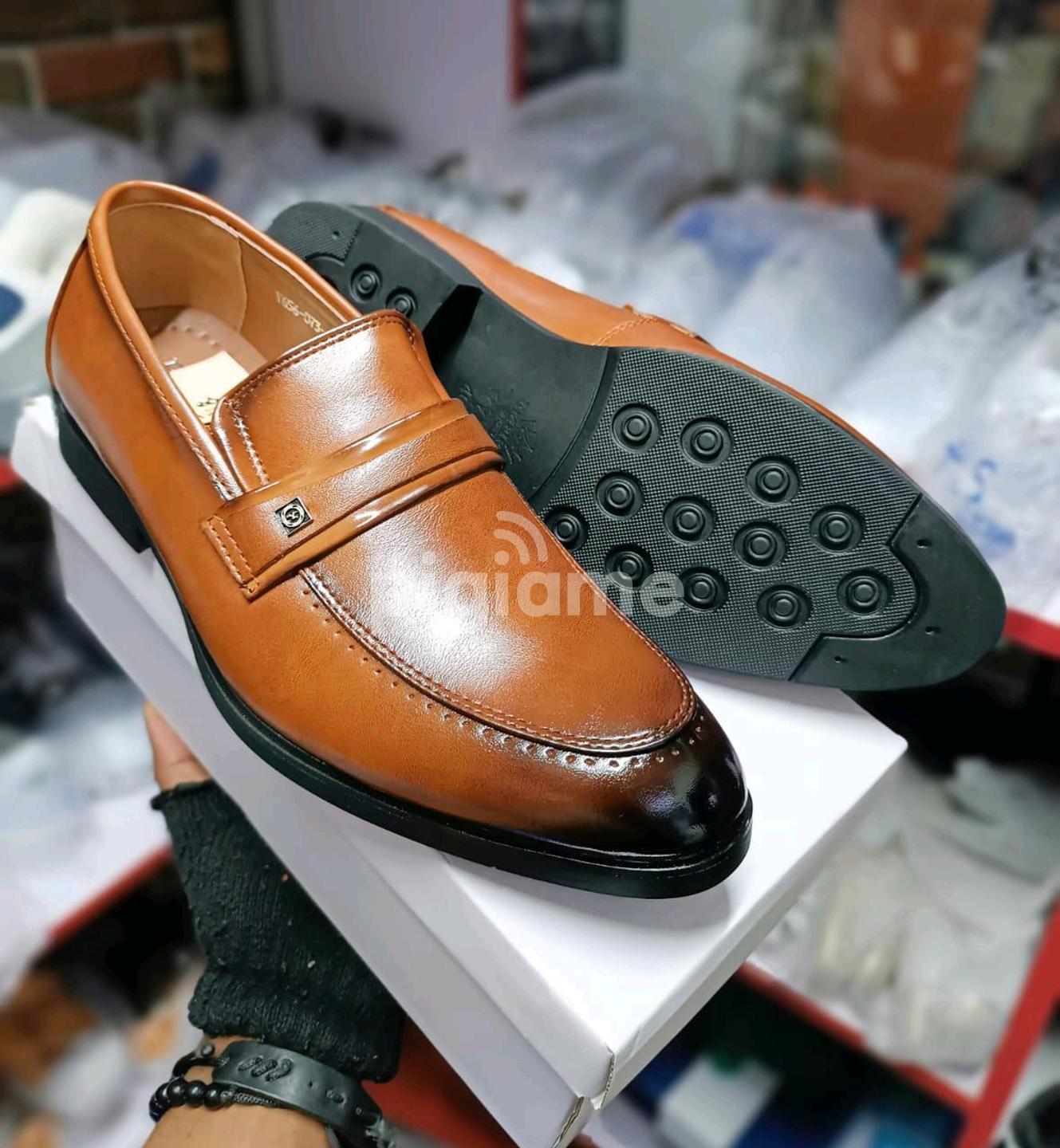 Men official size 40 45