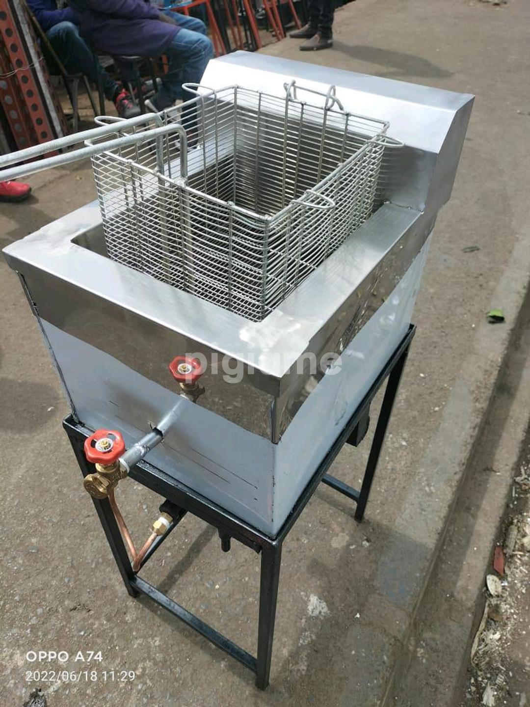 Chips outlet fryer gas