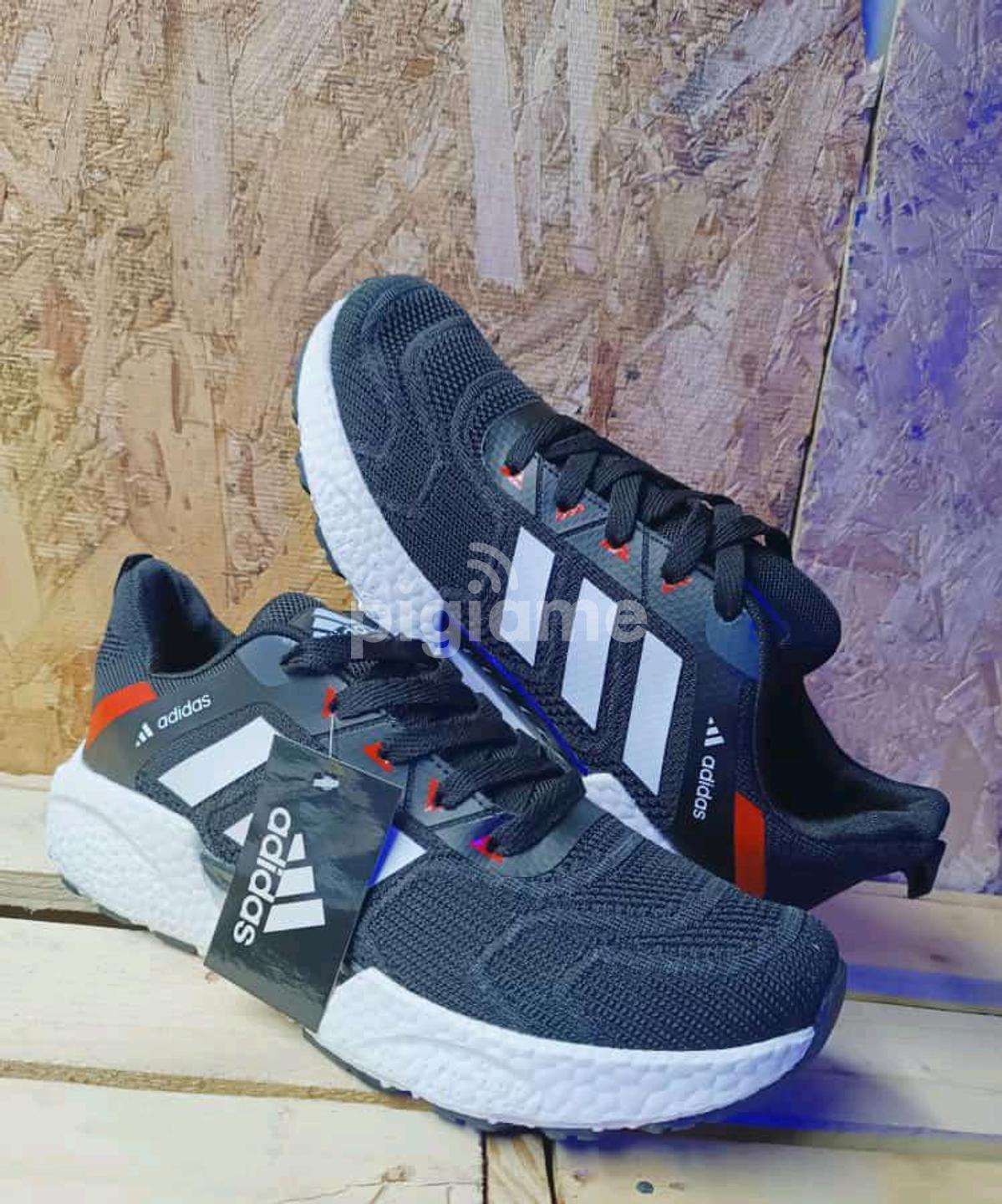 Adidas LV Shoe Sizes 40,41,42,43,44,45 in Nairobi Central - Shoes