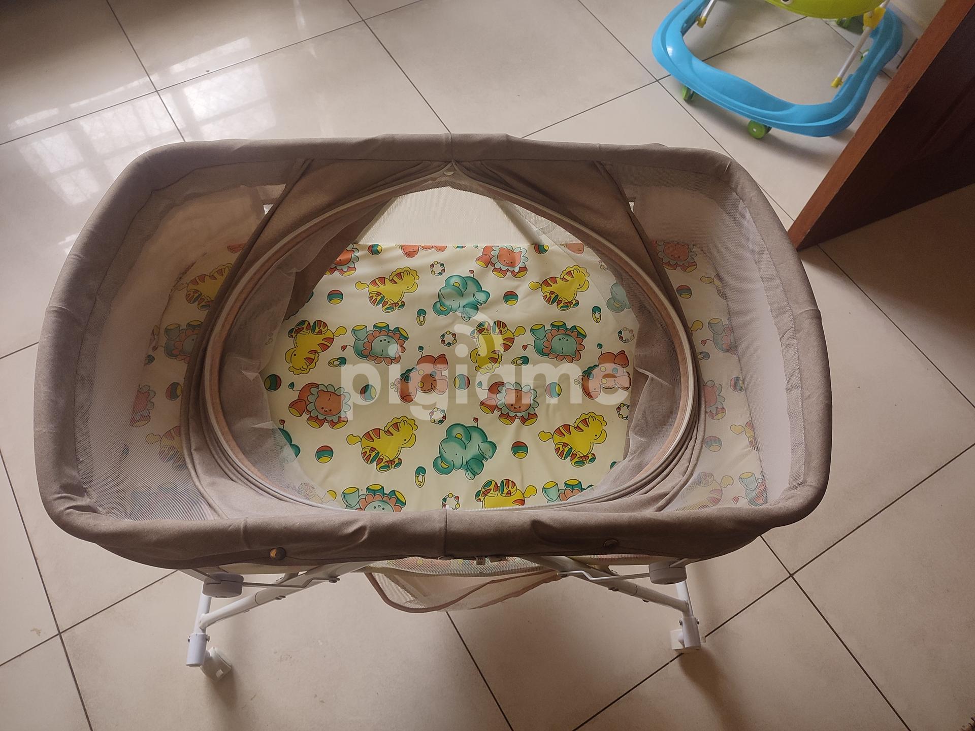 Used baby bassinet online
