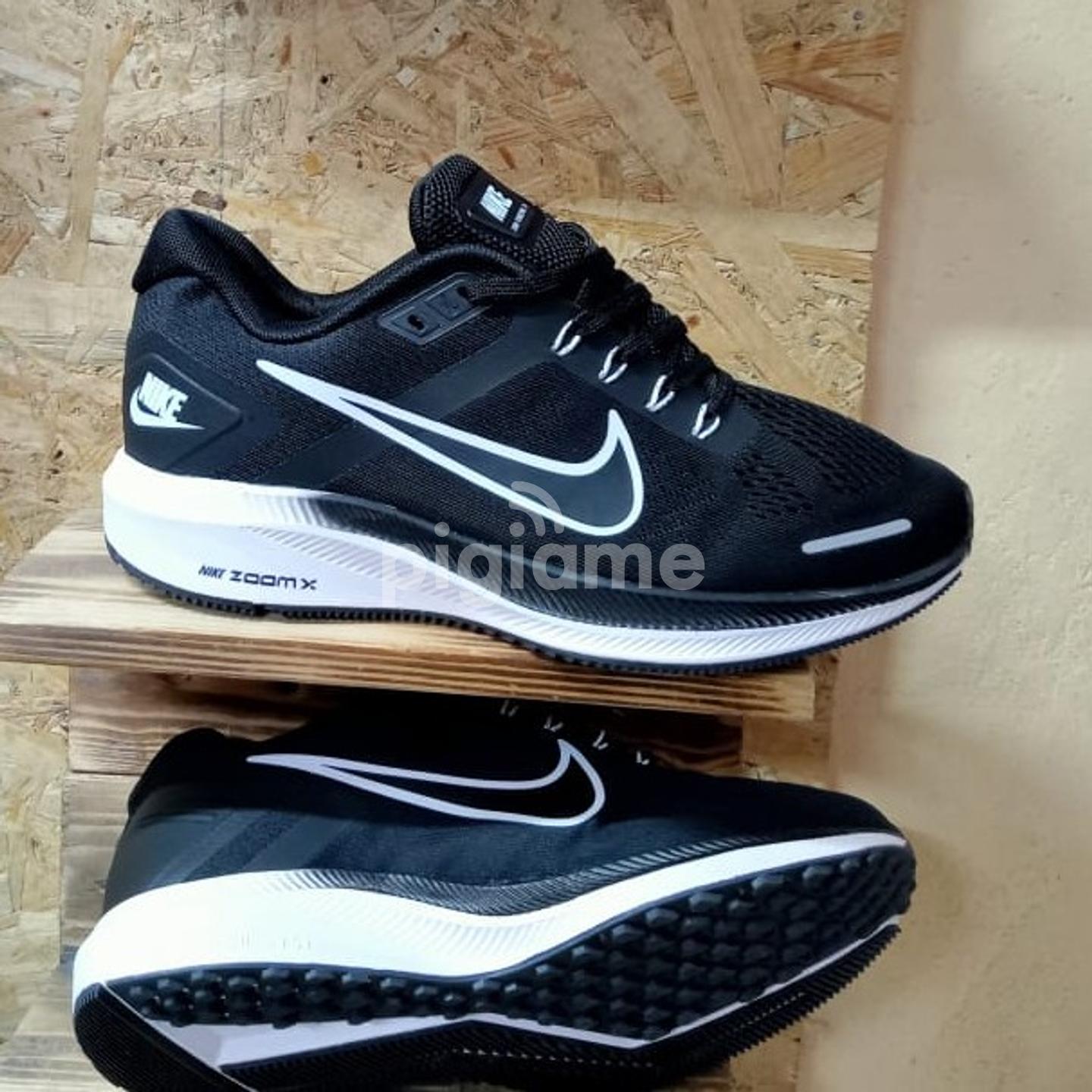 Nike Zoomx Running Shoes Black White in Nairobi CBD | PigiaMe