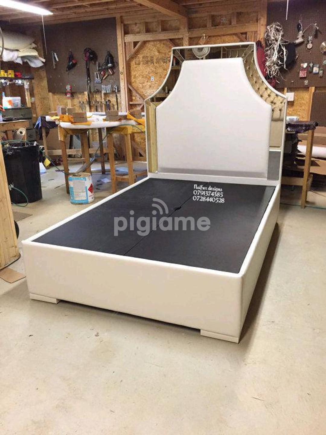 Mirrored White Beds For Sale In Nairobi Kenya/White Kingsize Beds/Six