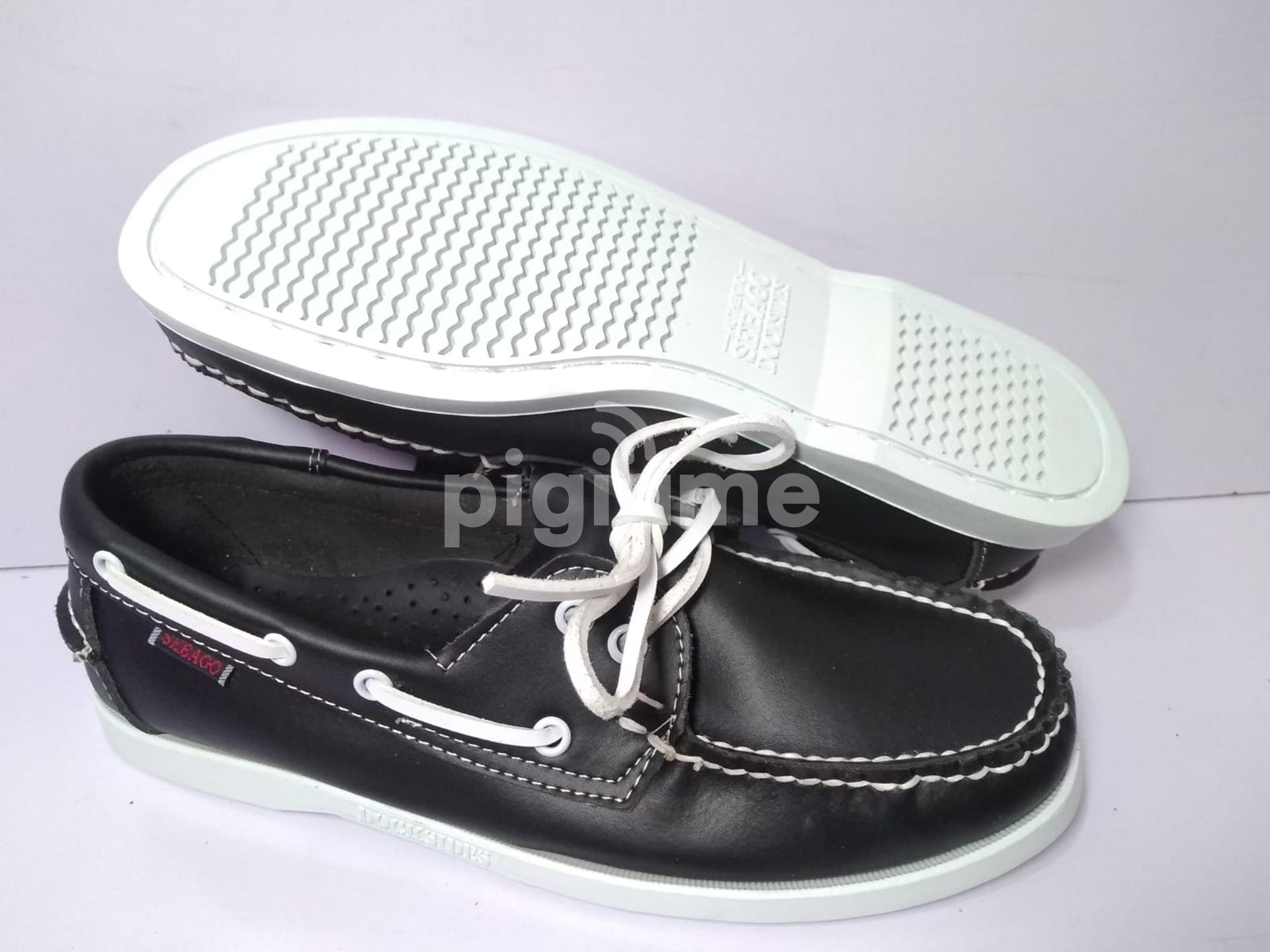 Sebago Docksides Black White Lace Boat 