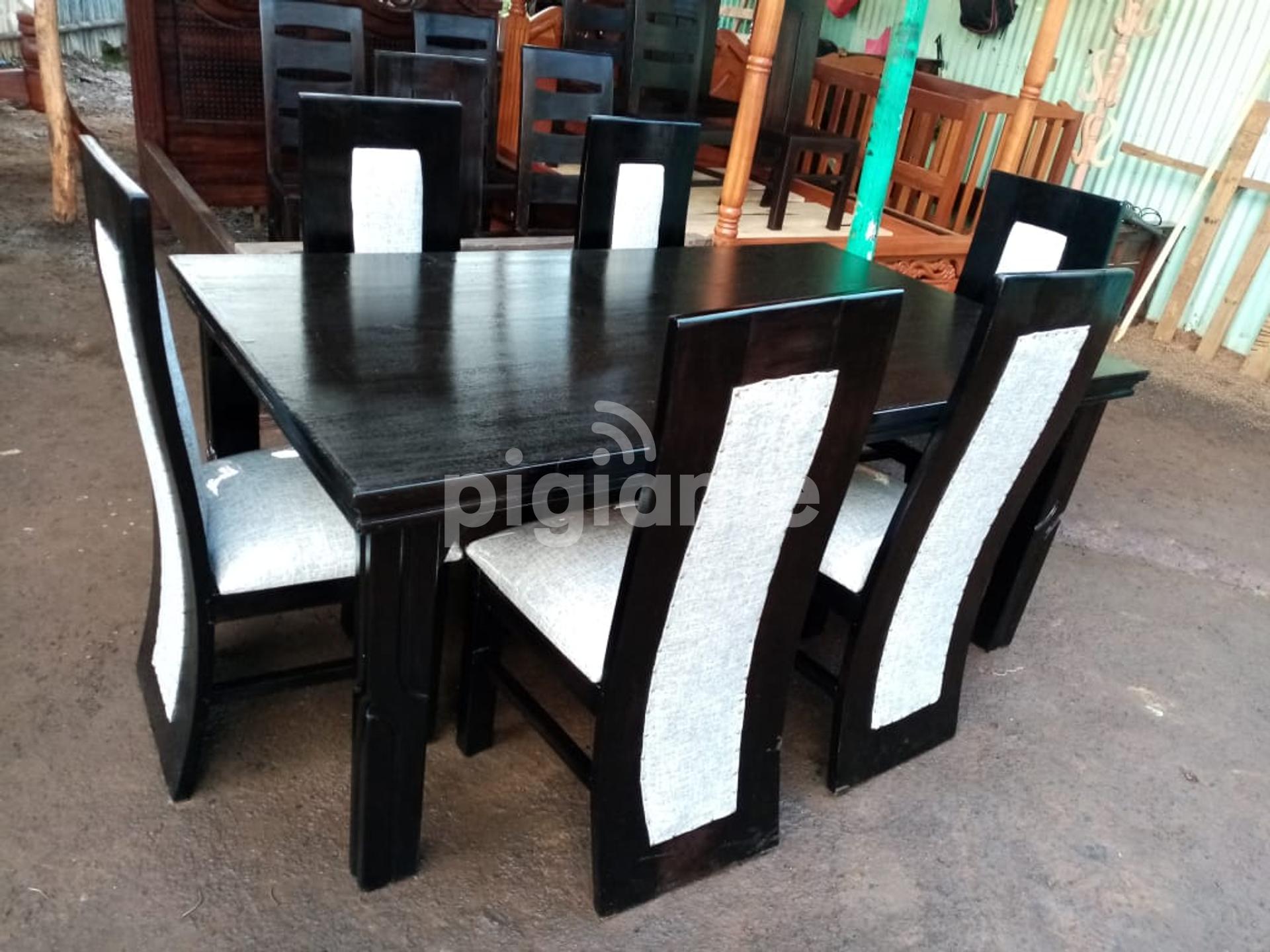 8 Seater Dinning Table