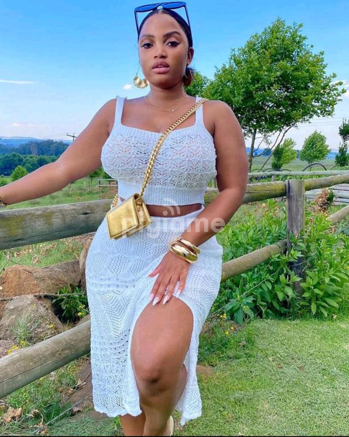 Knitted two piece skirt and top hot sale