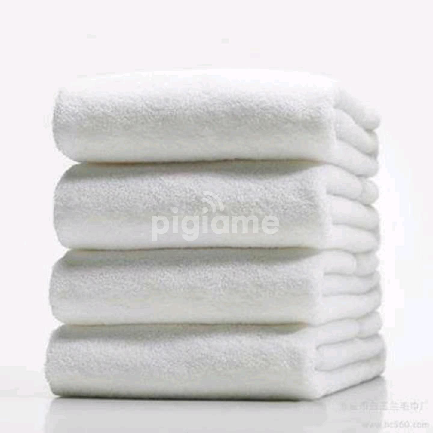 Plain white towels clearance