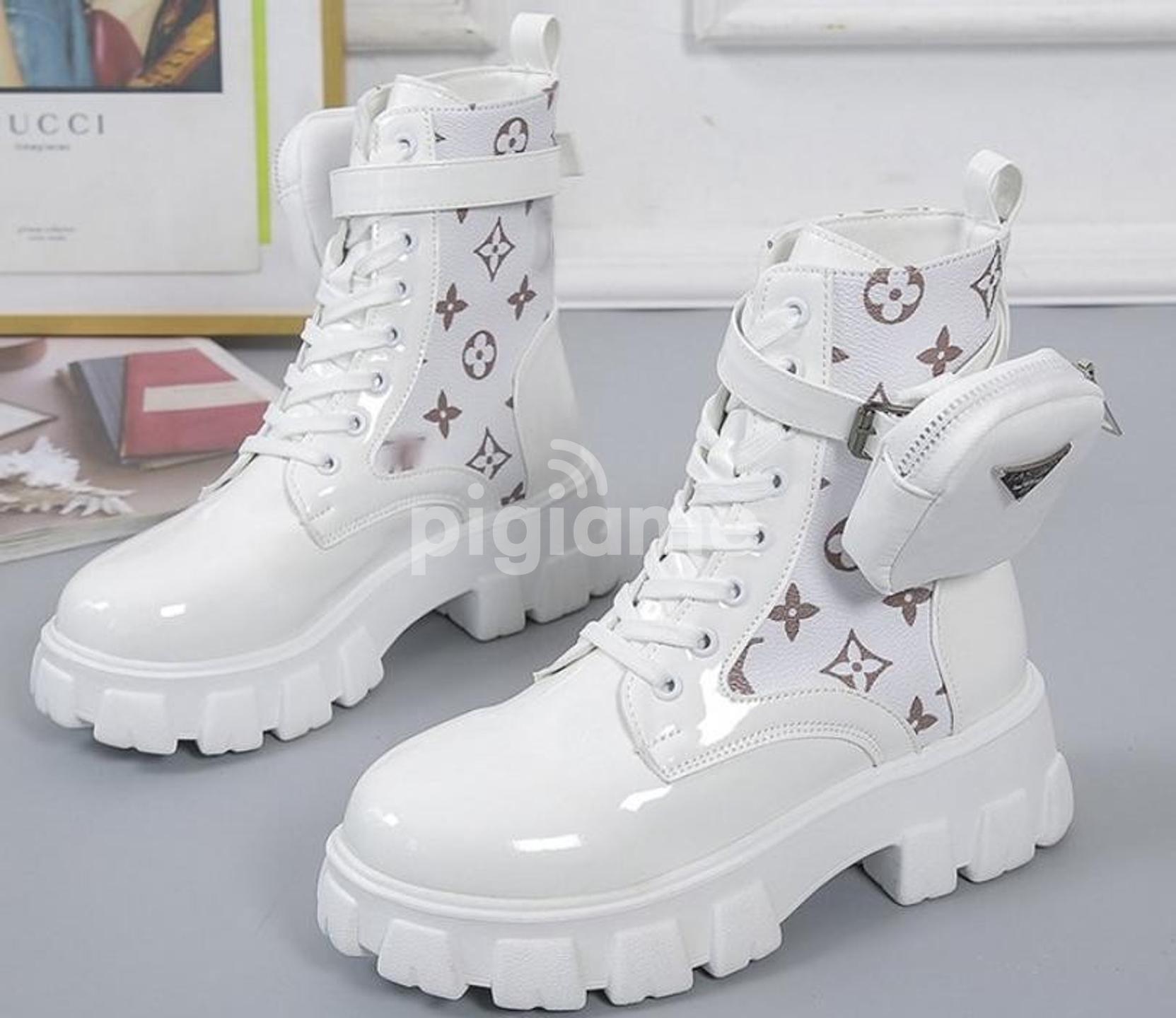 Louis vuitton martin discount boots