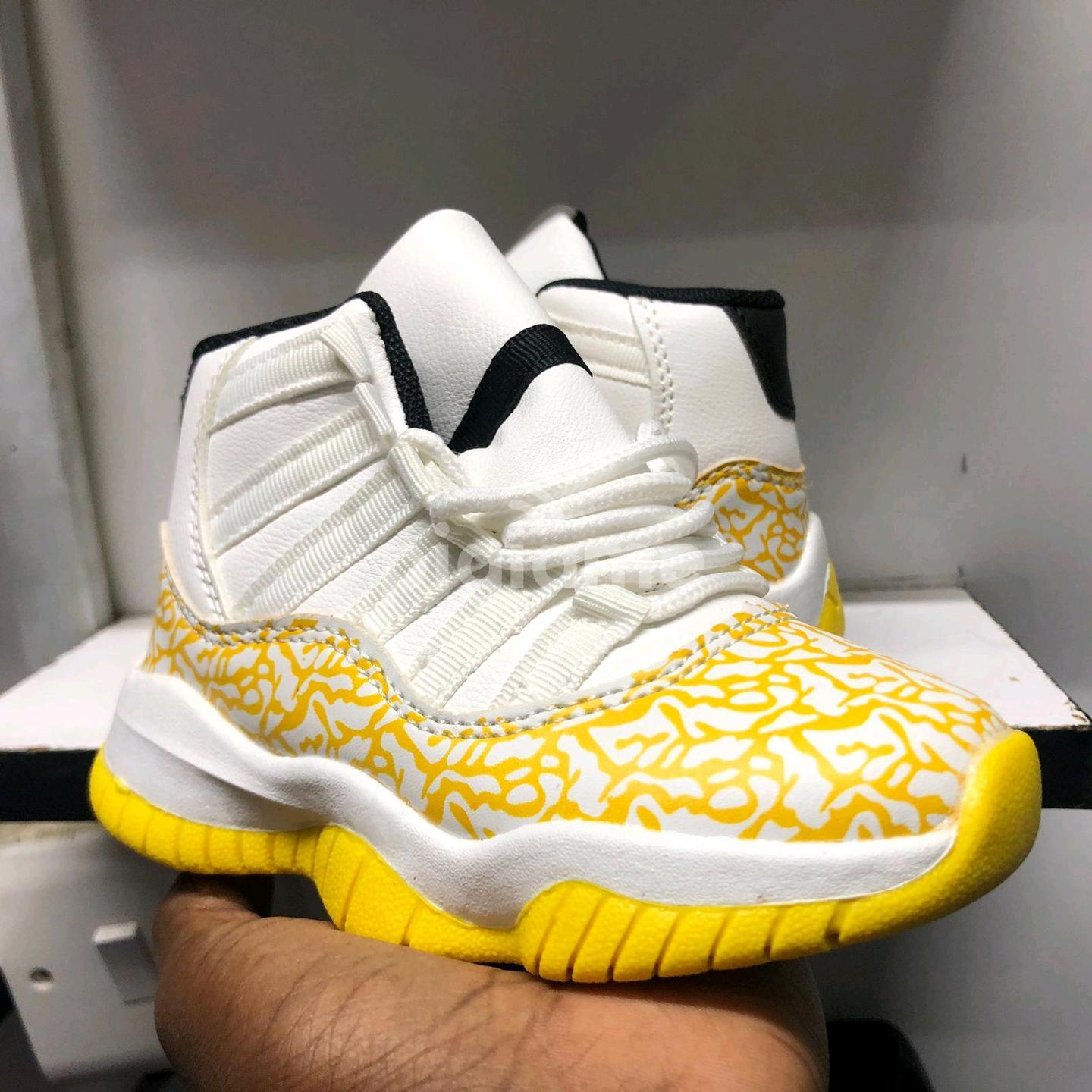 Youth jordan 2024 11 shoes