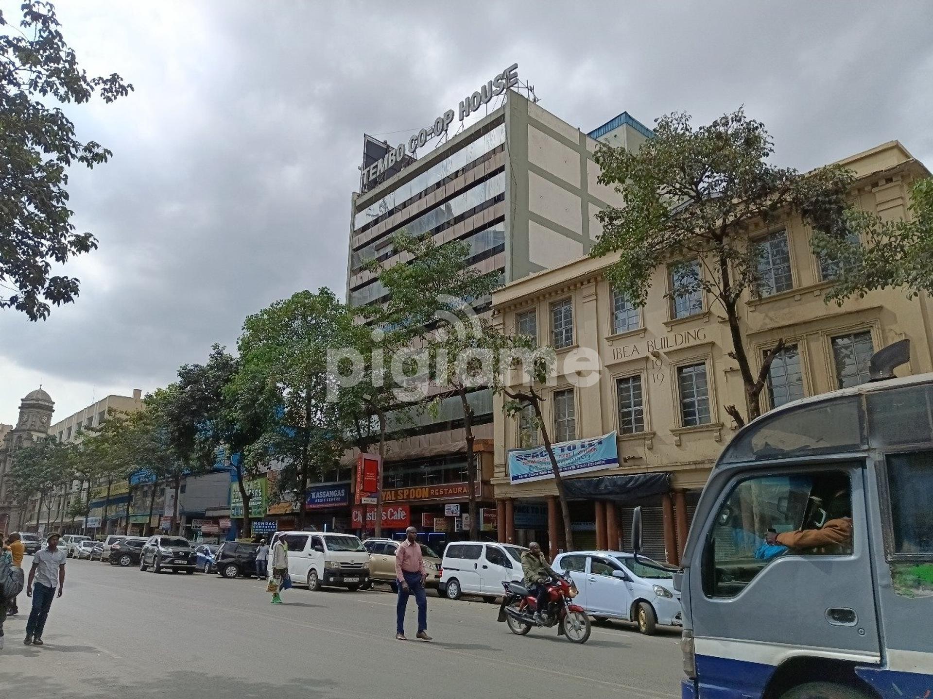 Lv Covers in Nairobi CBD, Moi Avenue