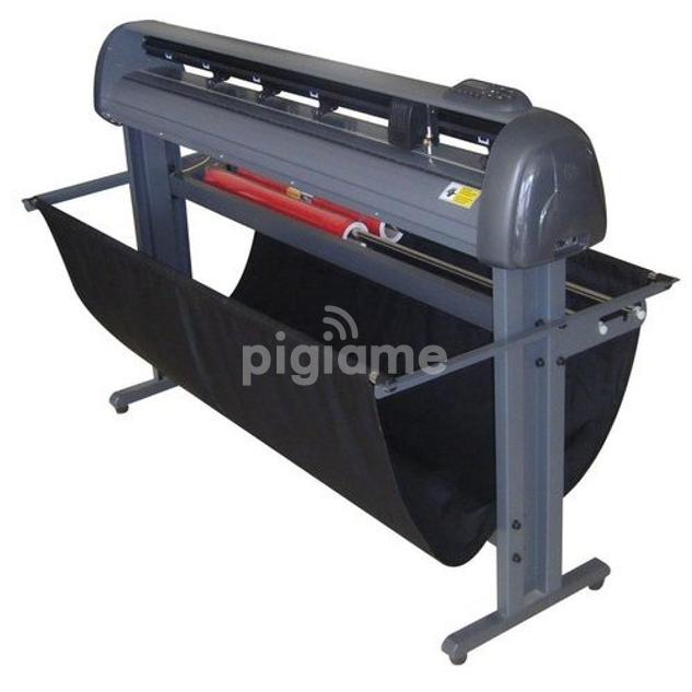 Redsail Mini Vinyl Cutter Plotter With Contour Cut Function in Nairobi