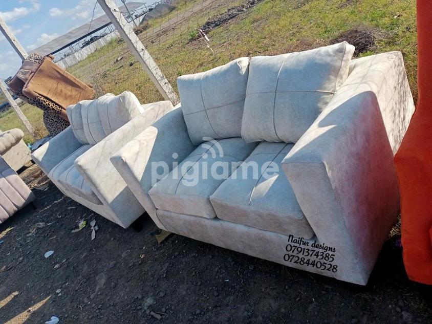 Modern Three Seater Sofa For Sale In Nairobi Kenya/Sofas For Sale In