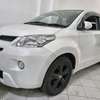 Toyota IST white thumb 4
