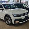 Volkswagen Tiguan R-line 2018 thumb 2