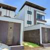 4 Bed Villa with En Suite in South C thumb 4