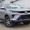 Toyota Fortuner Silver 2018 4wd thumb 2