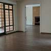 5 Bed Townhouse with En Suite in Rosslyn thumb 6