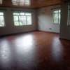 5 Bed House with En Suite in Nyari thumb 28