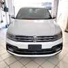 Volkswagen tiguan 2019model sunroof R-line thumb 8