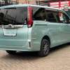 Toyota Noah green thumb 5