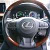 Lexus 570 thumb 2