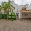 4 Bed House with En Suite at Lantana Coral Drive thumb 1