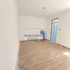 5 Bed House with En Suite in Membley thumb 4