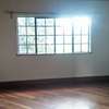 4 bedroom house for rent in Gigiri thumb 12